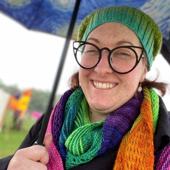 Meet your Posher, Jennifer - Picture 3 of 8